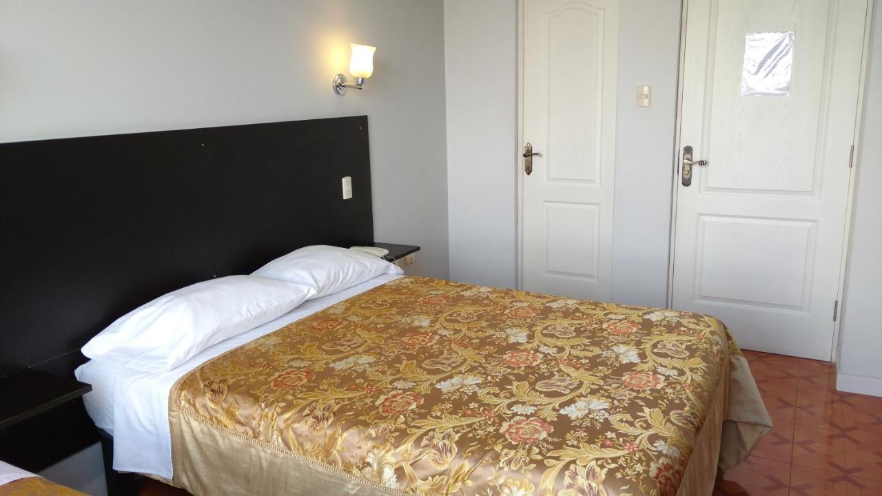 Casa Real Hotel Tacna Eksteriør bilde